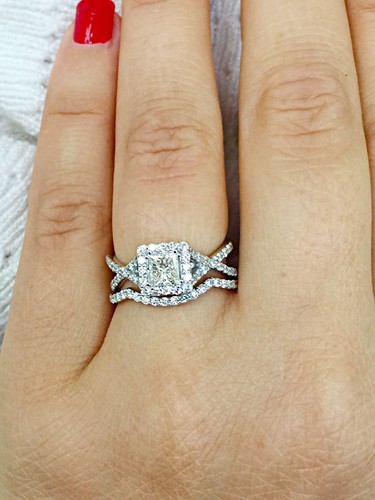 14K WHITE GOLD PRINCESS CUT SIMULATED DIAMOND ENGAGEMENT RING AND BAND 1.50CT - Picture 9 of 10