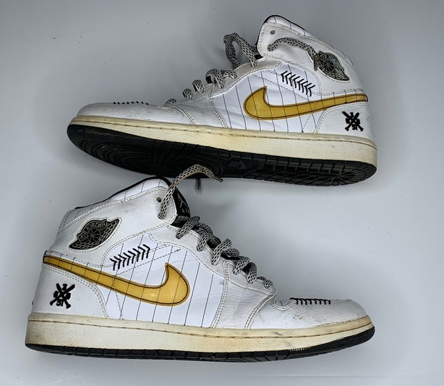 Size 10 - Jordan 1 Retro Barons - Home 