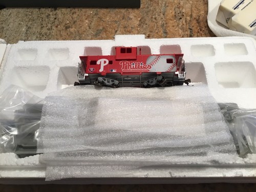 Philadelphia Phillies Train, New In Box With Tracks - Picture 6 of 8