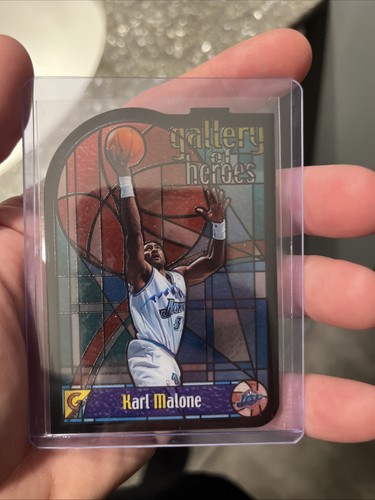 2000 Topps Gallery Of Heroes Karl Malone Die Cut Jazz Stained Sales Looking Card