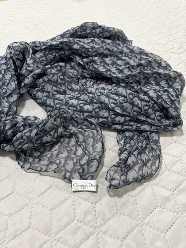 Authentique foulard en soie oblique Kasuri monogramme Christian Dior