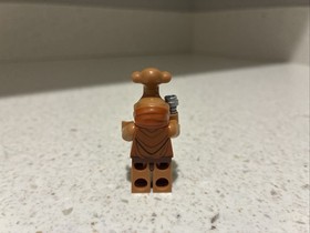 LEGO Star Wars Ithorian Jedi Master Minifigure From Set 75051