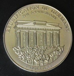 LIBERIA 5 Dollars 2000 Copper/Nickel German Reunification aUNC 4113