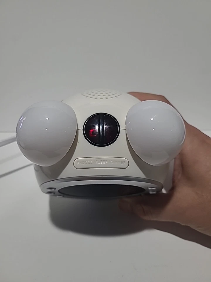 Radio Reloj Despertador Retro Electrohome con Luz Nocturna Activada por Movimiento  Foto 4 de 4