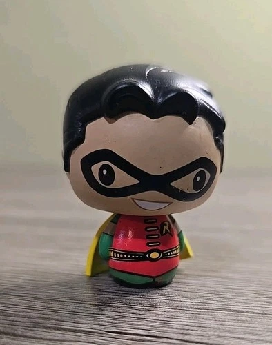 Funko DC Pint Size Heroes Batman Sidekick Robin 1/24 Mini Figure PSH Collectible