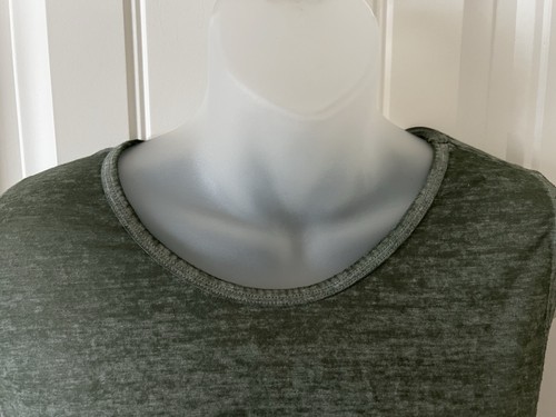BCG Women's Athletic Fitness sleeveless Tank Top stretchy fit Crew Neck Pocket L - Picture 8 of 15