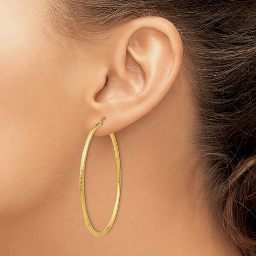14k Yellow Gold Diamond-cut 2mm Round Tube Hoop Earrings Perfect Gift for Her - Picture 3 of 4