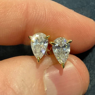 2,0 Karat Lab Created Diamant Solitär Birnenschliff Ohrstecker vergoldet 925