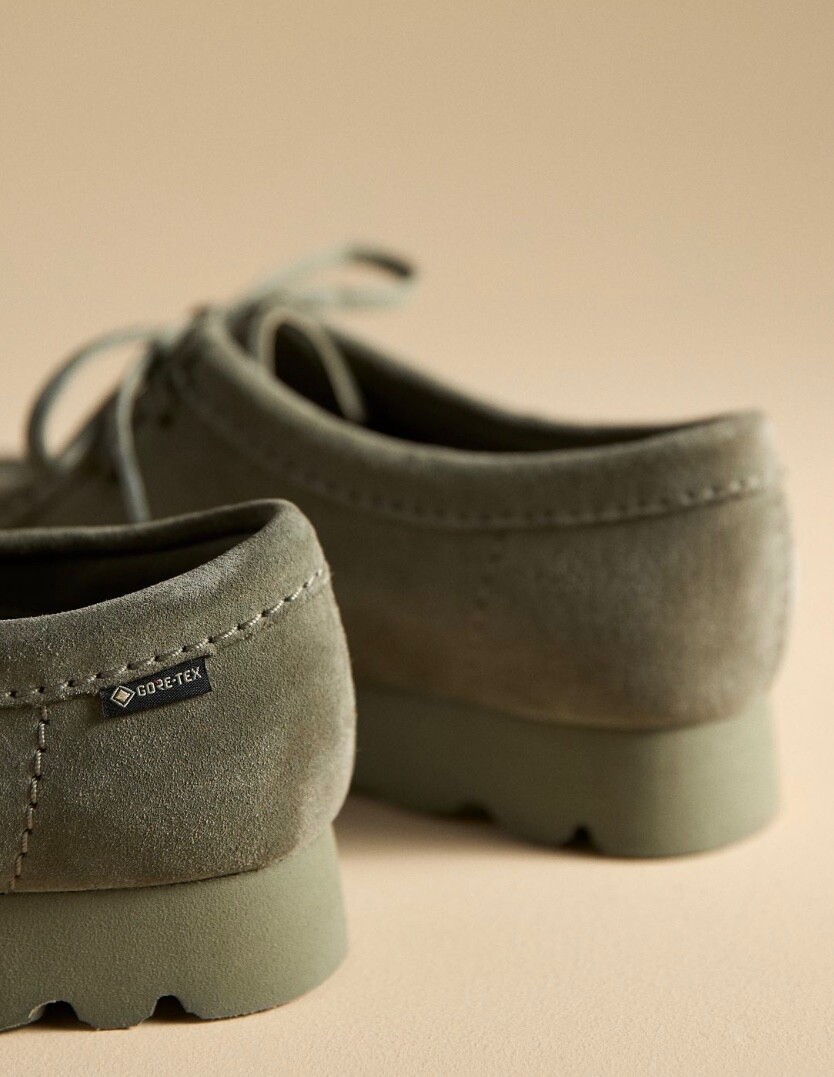 Anthropologie Clarks Wallabee GTX Flats Khaki Green Suede Laces