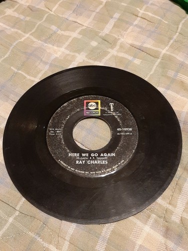 RAY CHARLES 45 Vinyl Record --- - Picture 2 of 4