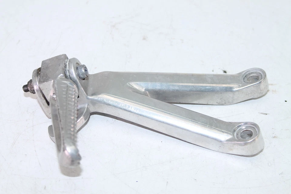 99-02 YAMAHA YZF R6 CLAVIJA PASAJERO TRASERO IZQUIERDO 5EB-27430-00-00 Foto 4 de 4