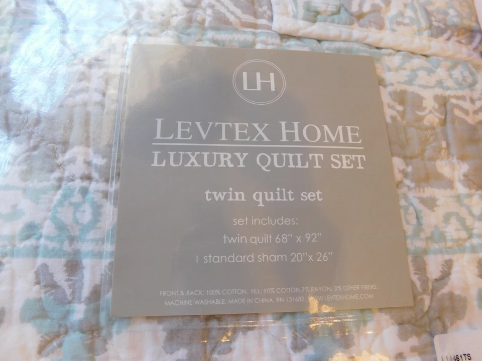 Juego de edredón de lujo Levtex Home juego de edredón doble con 1 estándar Sham Josie Spa NUEVO Foto 4 de 4