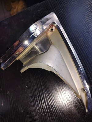 #ad 1968 PONTIAC BEAUMONT GRILLE EXTENSION LEFT SIDE $125.00