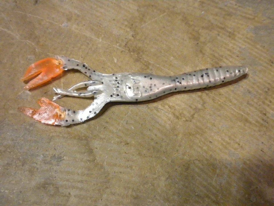 Vintage Loose Opened 20 Gene Larew Salt Craw Black Dot Speckled With Orange Claw - Image 3 of 4