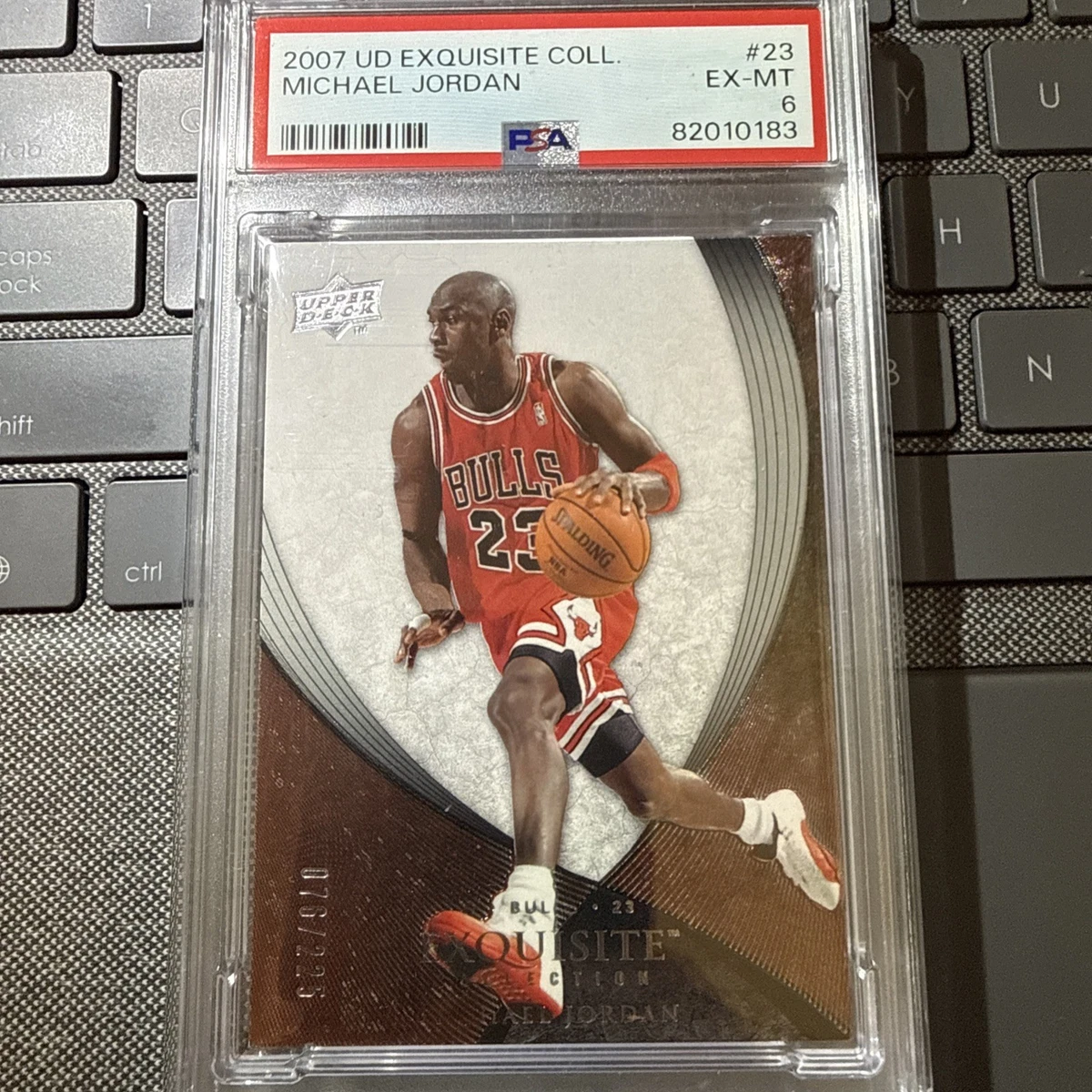 Chicago Bulls Grade 6 Sports Trading Cards & Accessories for sale