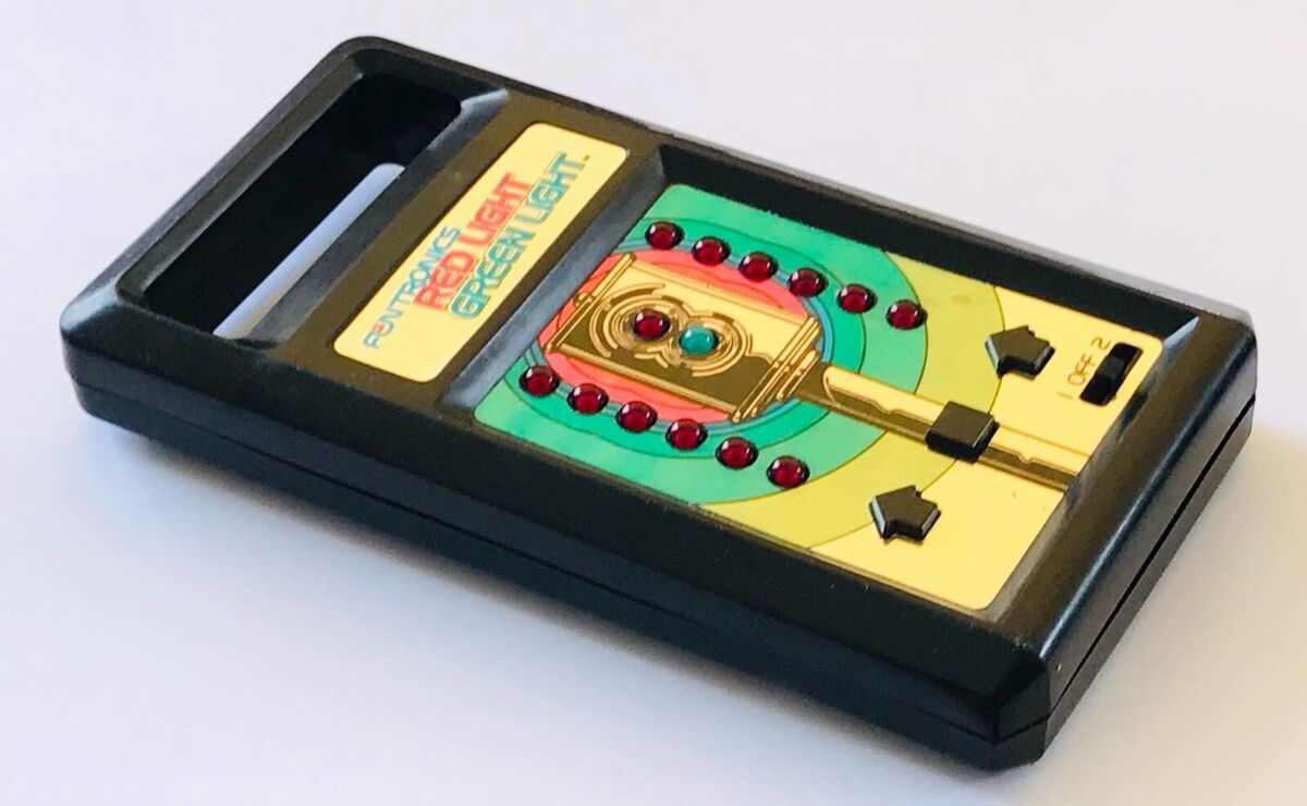 VINTAGE MATTEL FUNTRONICS RED LIGHT GREEN LIGHT ELECTRONIC