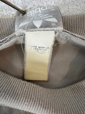 Men's Vintage Adidas Devil's Toenail Kayaking Graphic Men's Vintage Adidas Devil's Toenail Kayaking Graphic