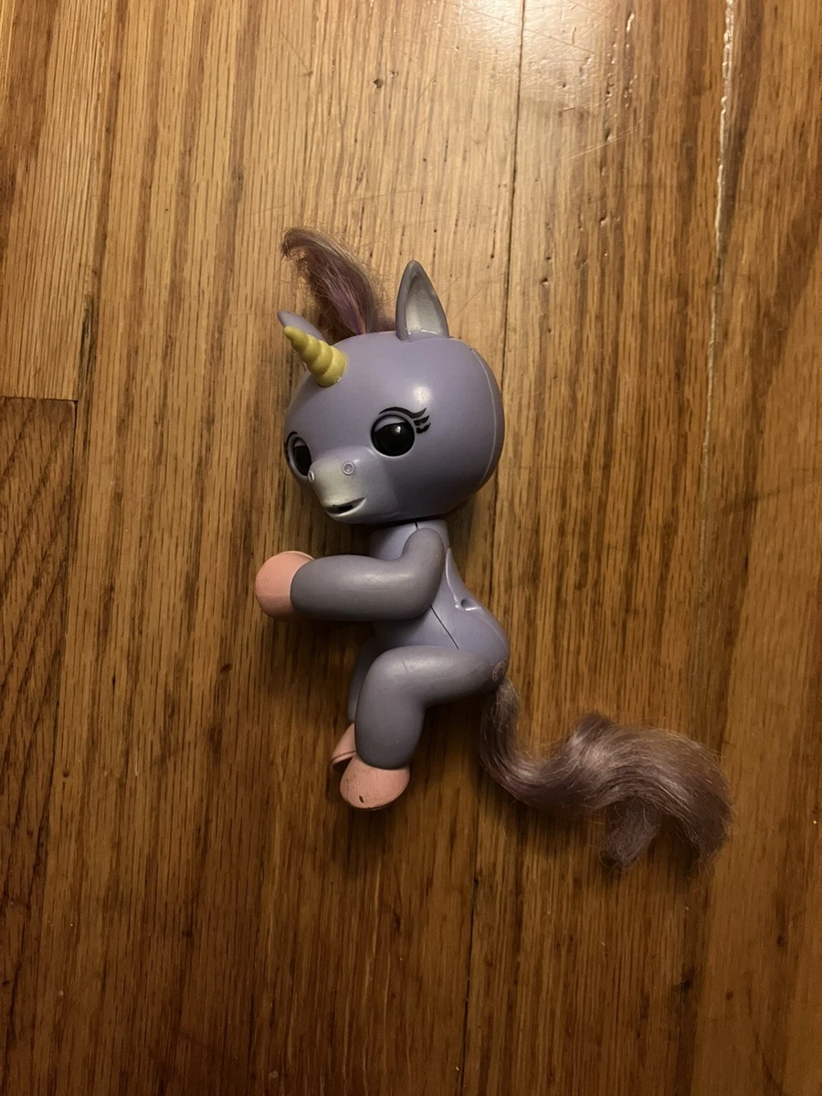 Alika shop pretend play