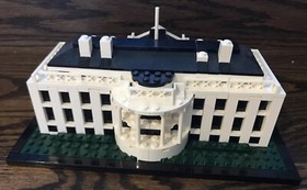Lego architecture: the white house 21006 (incomplete)