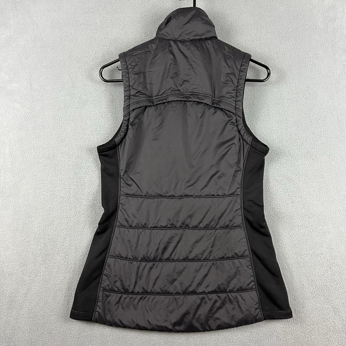 Athleta Vest Womens Small Black Rock Ridge PrimaLoft Puffer