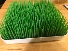 Boon Lawn Grass Countertop Baby Bottle Drying Rack Green with White Base - B377