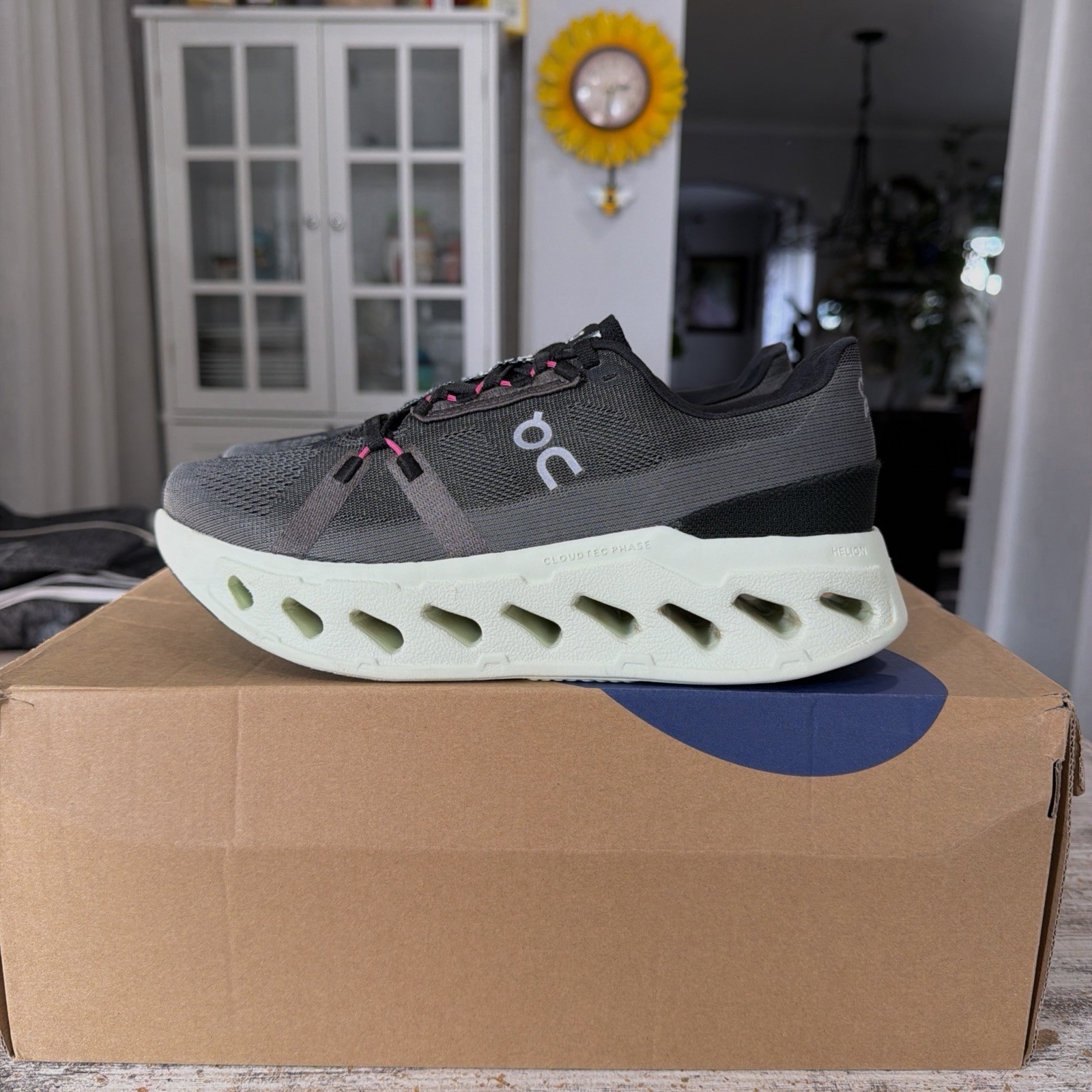 On Cloud Cloudeclipse Running Athletic Shoes Woma… - image 1