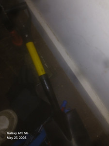 Long Handle Garden Shovel Spade with D-Grip Handle, Metal Blade Yellow/Black