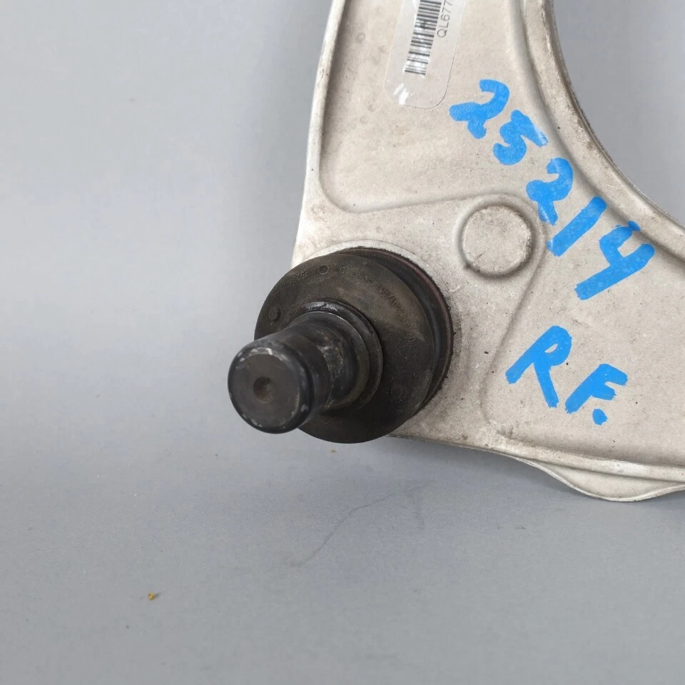 Brazo de control superior BMW 528i 535i 550i 650i 750i 2009-2019 31126775967 OEM usado Foto 4 de 4