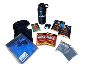 Winter-Outdoor-Gear-Gift-Set-Emergency-Hiking-Supplies-Survival-Kit