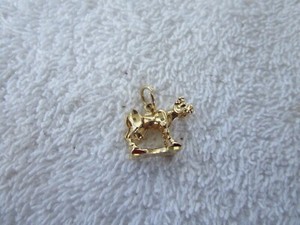Authentic VINTAGE ~"YELLOW GOLD PLATED" ~ BULL COW DESIGN~ PENDENT!