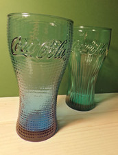 COCA COLA LOT DE 2 VERRES TURQUOISE DIFFERENTS - McDO MC DONALD'S