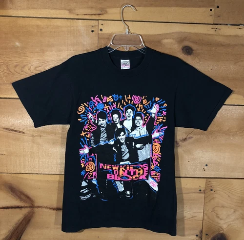 Vintage New Kids On The Block Backstage Pass T-Shirt Mens Sz Vintage vintage concert t-shirt, vintage, size S, single stitch, B+ condition