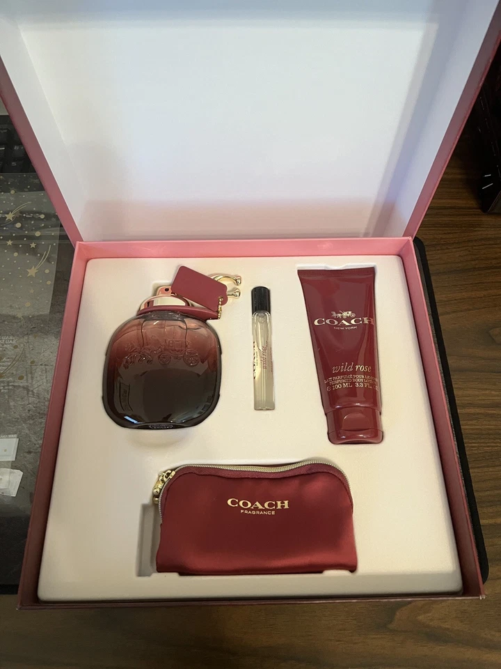 Coach 4 piezas Wild Rose Eau de Parfum Set de Regalo Nuevo Foto 2 de 3