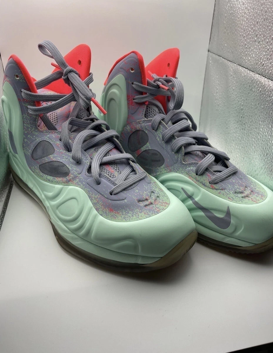 Nike top hyperposite christmas