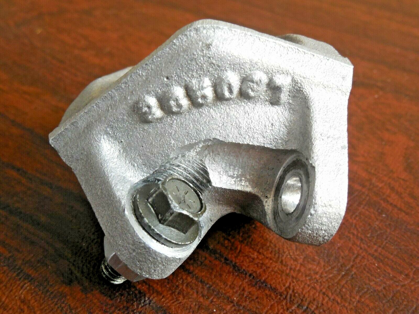 US 820 Engine Tillotson Carburetor Angle Intake inlet manifold 1" bore