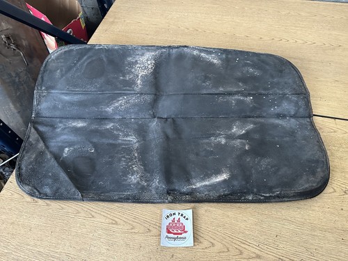 Vintage Amalie Motor Mechanics Fender Cover - Foto 9 di 9