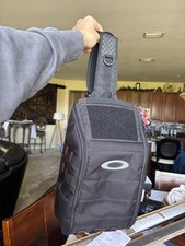 Oakley Extractor Tactical Style Sling Pack Backpack Black Universal Fit 9" x 17"