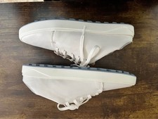 Women  s OluKai Wailea Golf Shoes sz 9.5