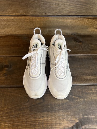 Nike Air Max 2090 White & Black Sneakers Shoes Women Size 11 CK2612-100 - Picture 2 of 15