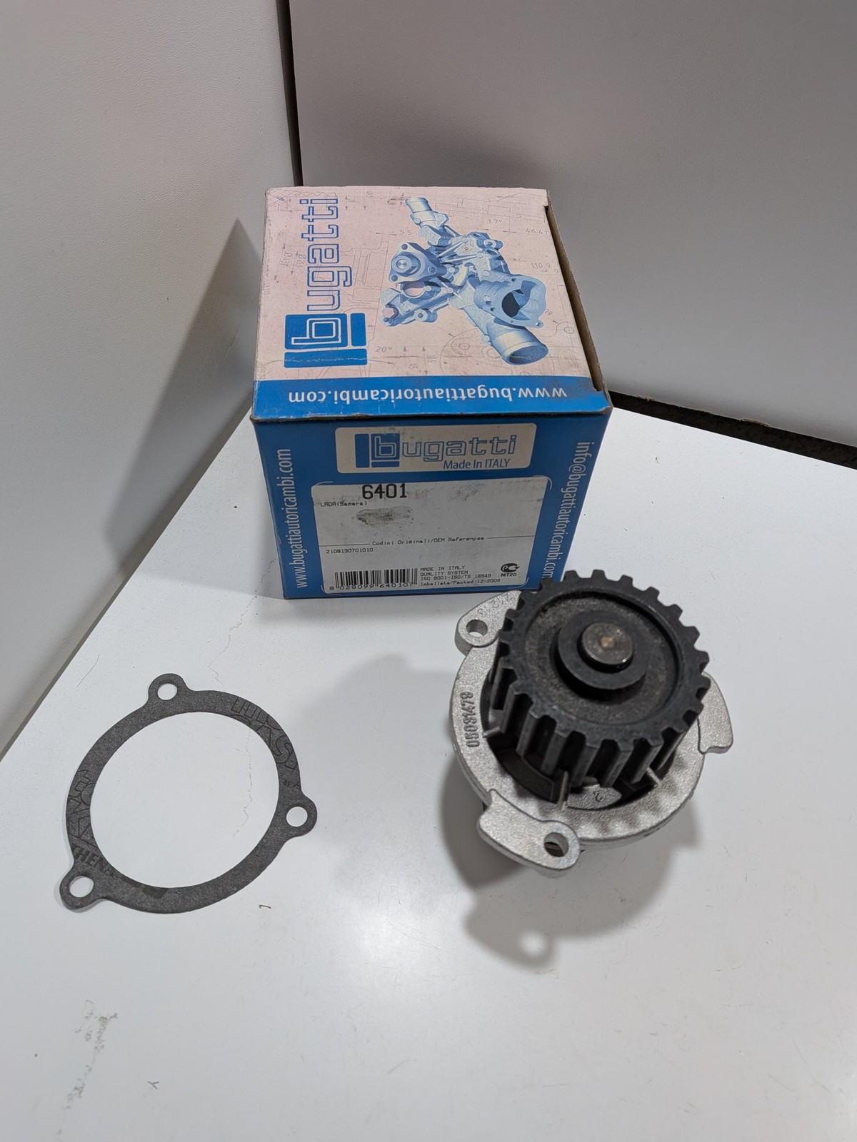 Pompe à eau Lada 112 anti surchauffe pour moteur essence 1.5 et Samara