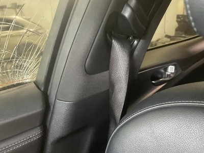 Used Front Right Seat Belt Front fits: 2022 Kia Stinger passenger retractor Fron