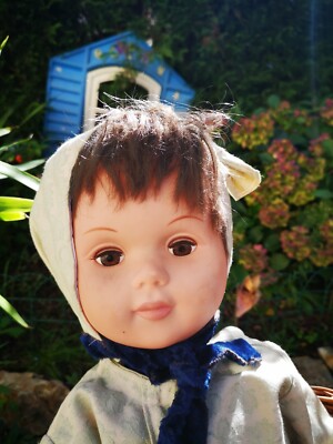 GRANDE POUPEE DE 67 CM DE HAUT
