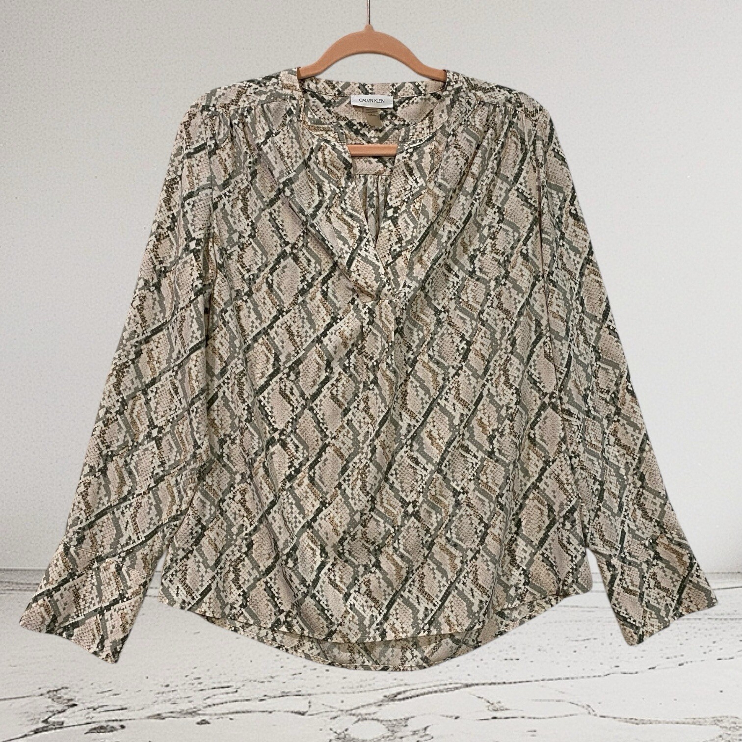 Calvin Klein Snakeskin Print Split Neck Top Women’s Medium Party Career