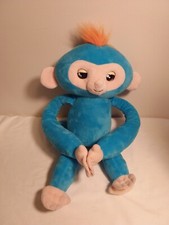 Fingerlings Hugs Boris Blue Plush Animated Baby Monkey Pet WowWee 16"