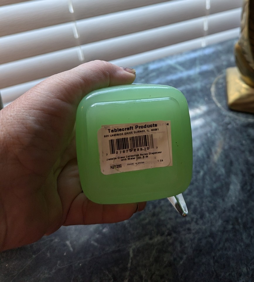 JADEITE Syrup Dispenser, Jade Green Color, Farmhouse, Vintage Style