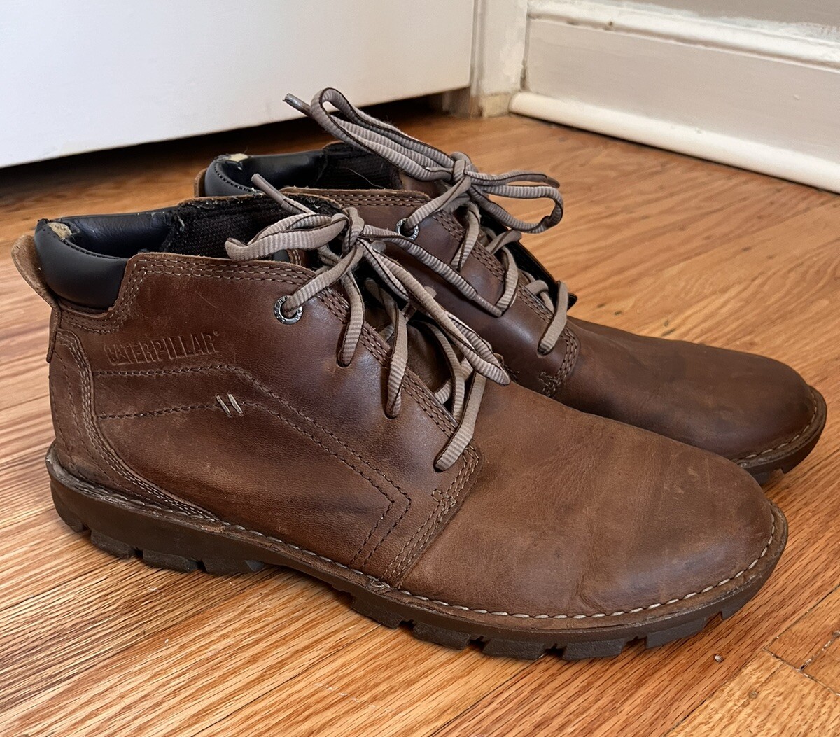 CAT Caterpillar Men's Transform 2.0 Chukka Boot US 10 M