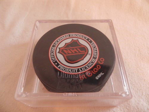 Game One Japan 2000 Opening Games TM & NHL Hockey Puck with Case - Picture 2 of 4