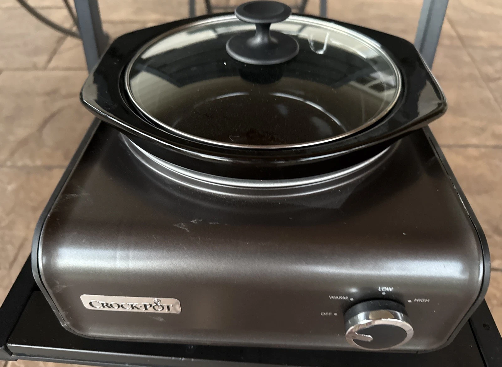 CROCK POT CONNECTABLE 2 QT. ROUND SLOW COOKER SCCPMD2-CH /CH. GRAY- BLACK TESTED