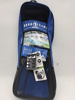 Aqua Lung bag with US Diver mask, snorkle, and size Adult Small Fins