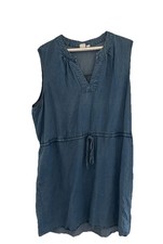 Sleeveless Gap dress. Dress is a light wash Cotton. Dress has pockets on front a